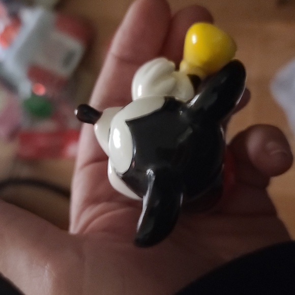 Vintage Disney Mickey Mouse sitting from Malaysia - Picture 3 of 6